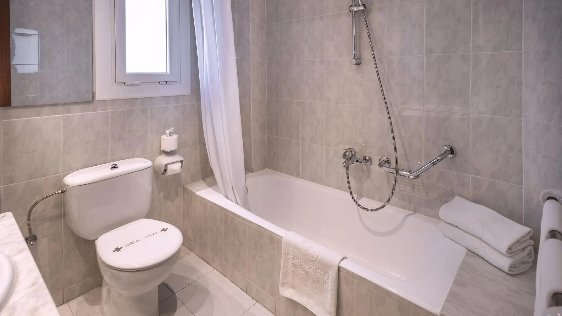 Ciudad De Castelldefels Hotel 3*,  Spain