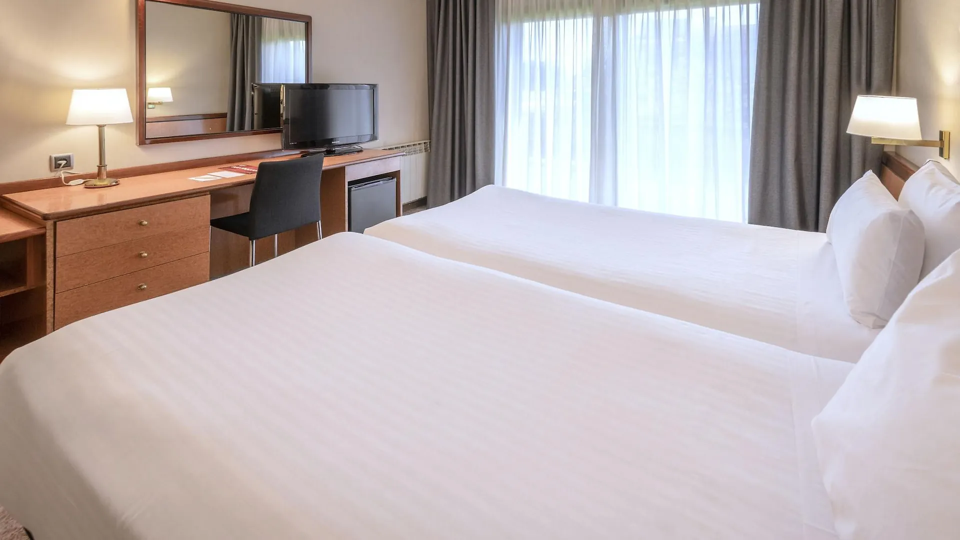 Ciudad De Castelldefels Hotel
