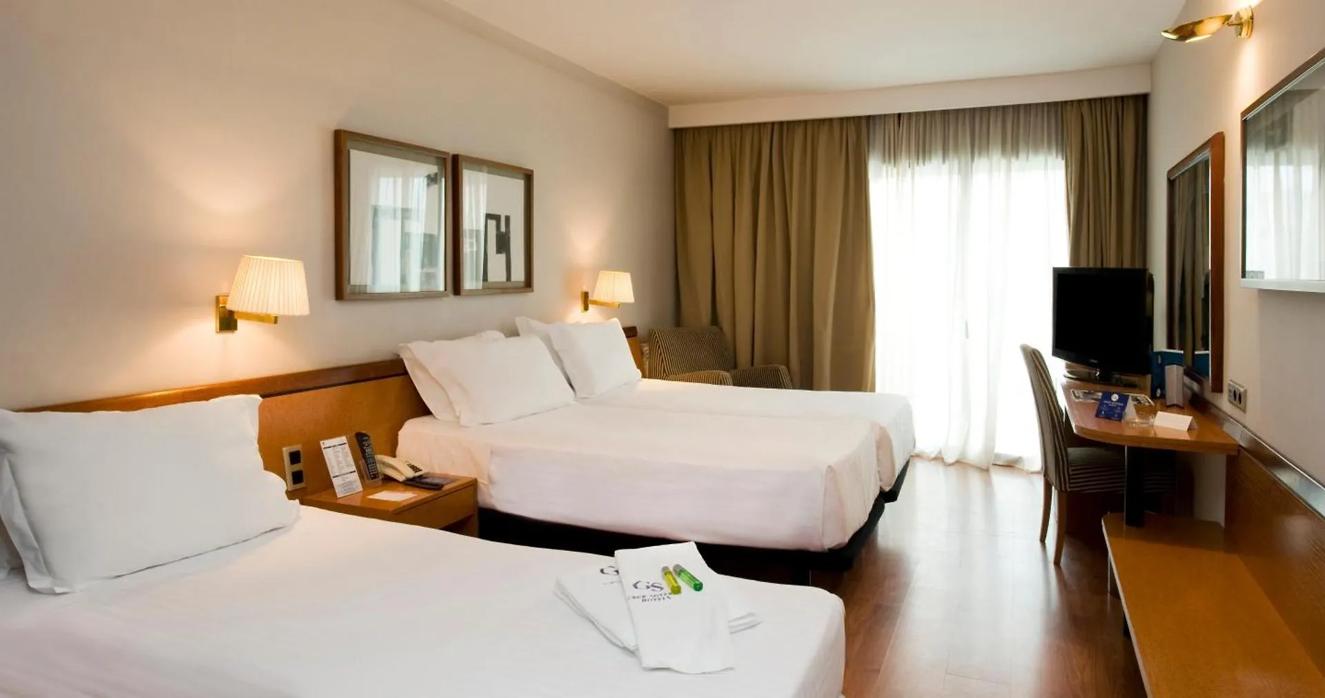 Ciudad De Castelldefels Hotel
