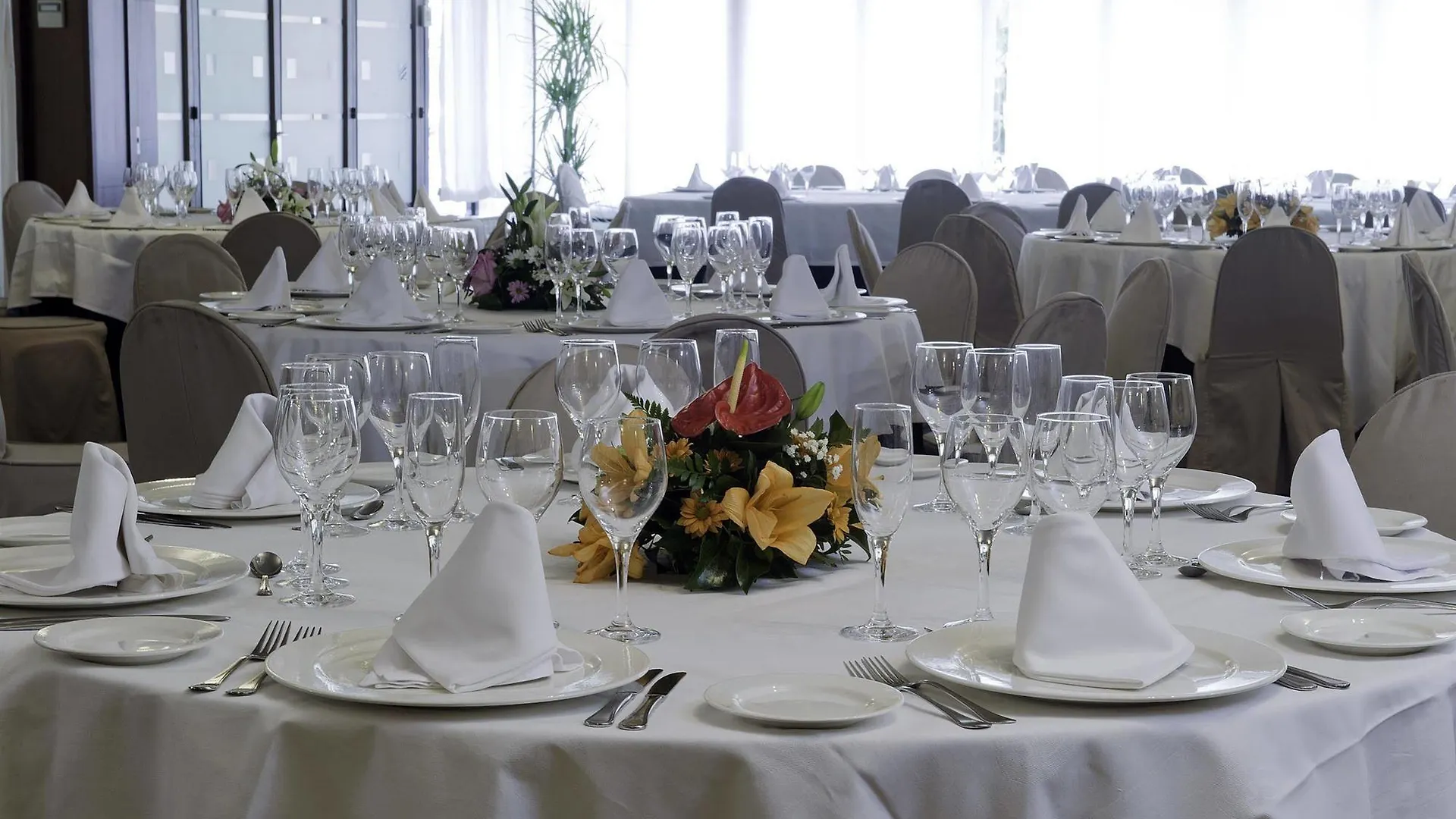 Ciudad De Castelldefels Hotel Spain